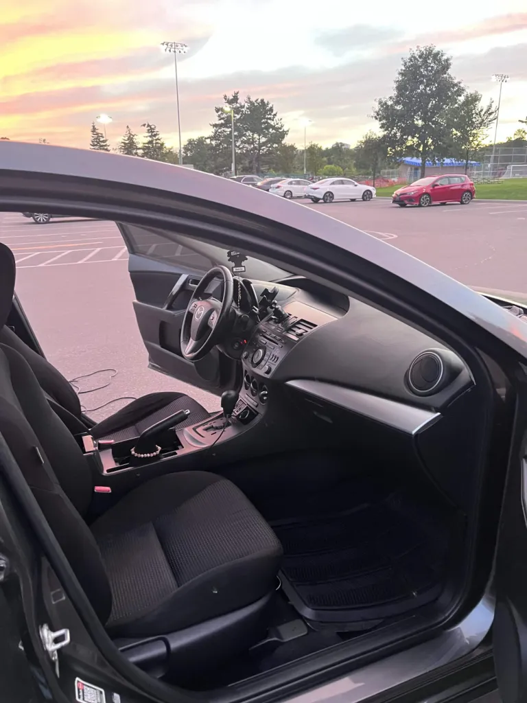 Mazda 3 Interior Before & After Basic Detail