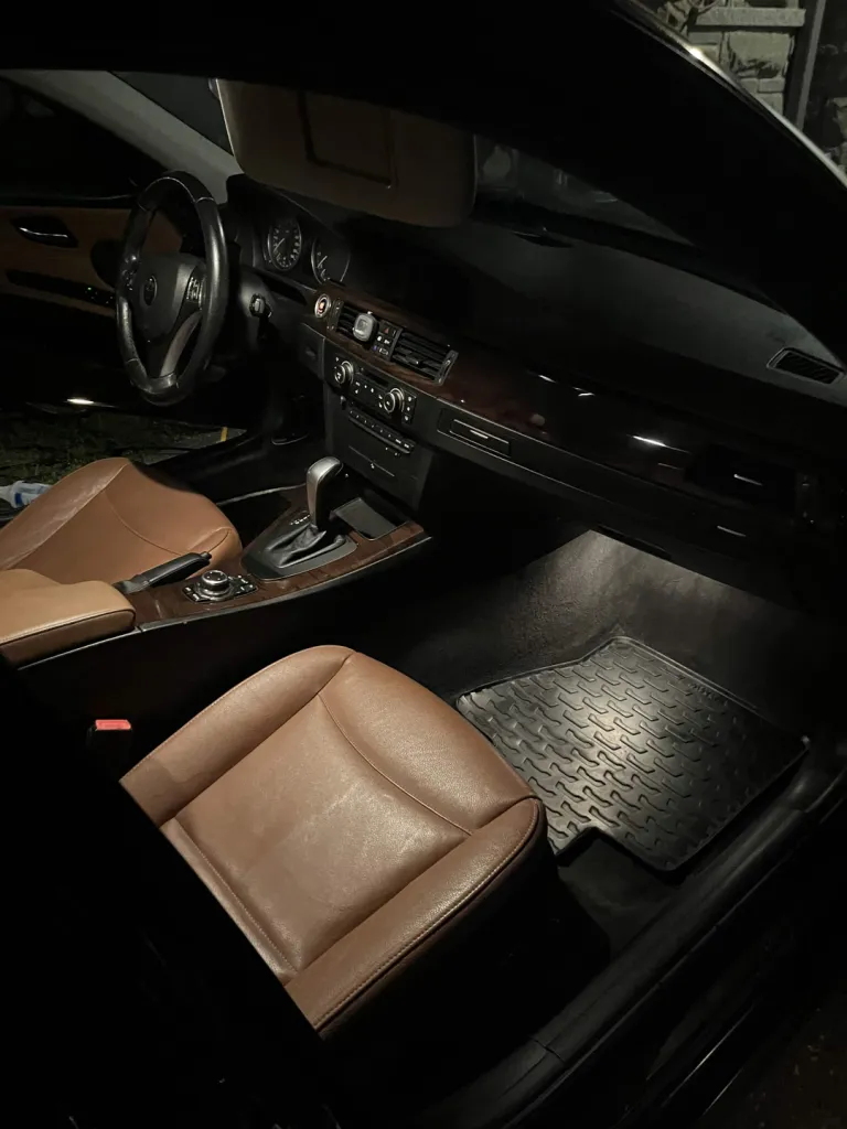 Front Seats & Center Console